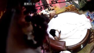 风韵女下属酒店偷情又抠又干