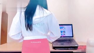 极品健身女神反差婊一模全是水顶宫怒操内射灌精