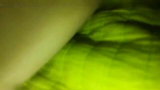 公司团建送喝醉的美女同事回家