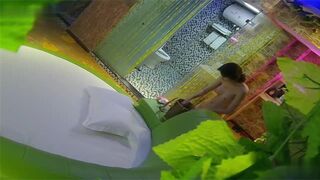 不良酒店盗录帅气小哥与气质苗条女友开房爱爱